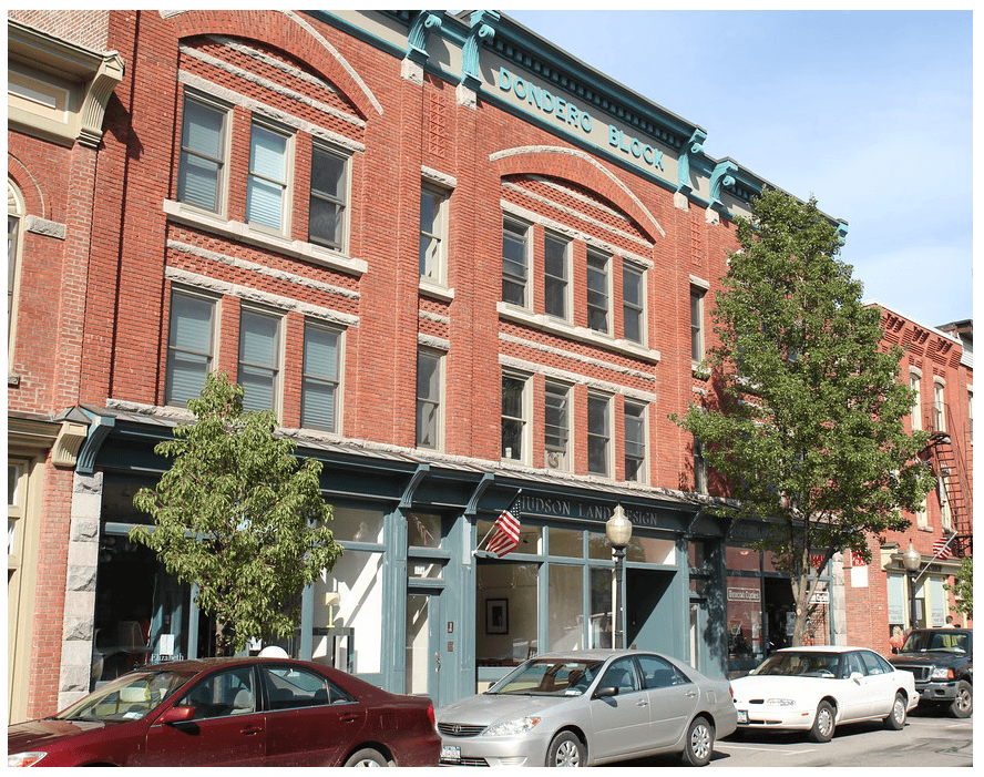 Tenant Relations & Leasing Tenant Relations & Leasing