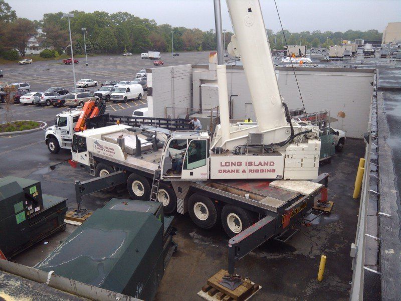 120 Ton Demag Setting Rooftop Mechanical Equipment At Bay Shore Mall