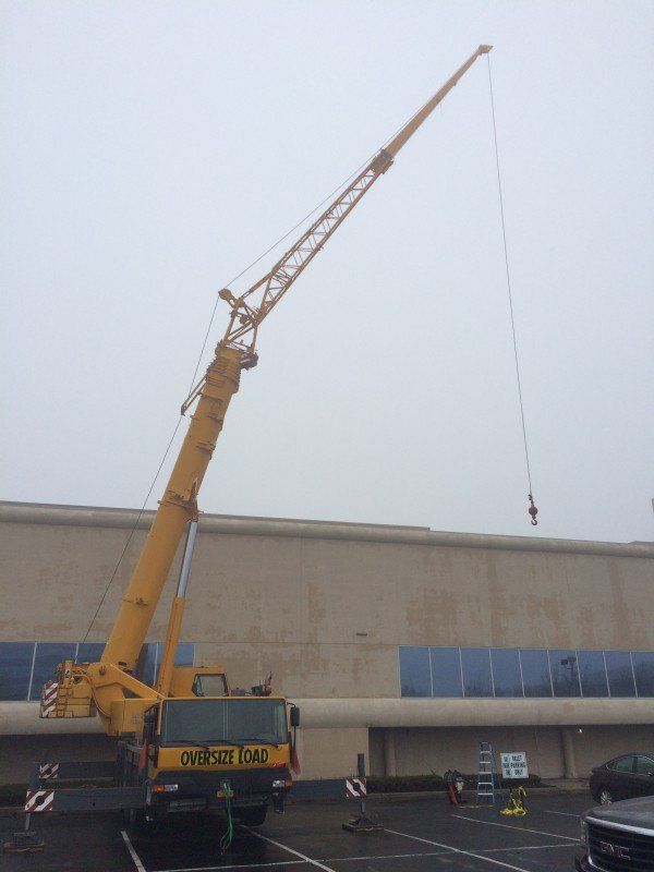 100 Ton Liebherr Setting Chillers At A Hempstead Commercial Building