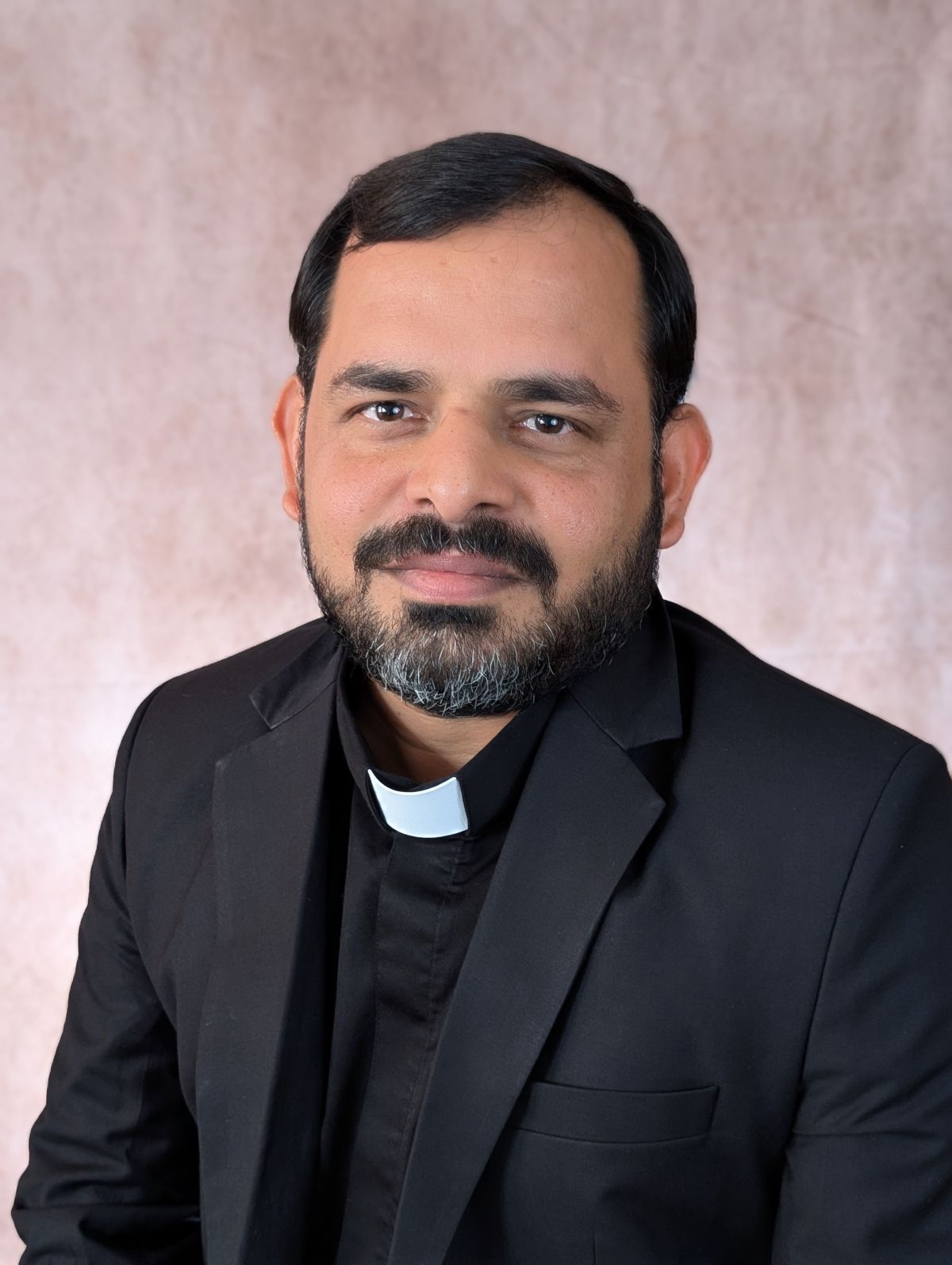 Father Alex Paul
Associate Paster