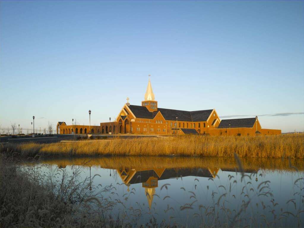 Aerial view of Saint James the Greater Catholic Church