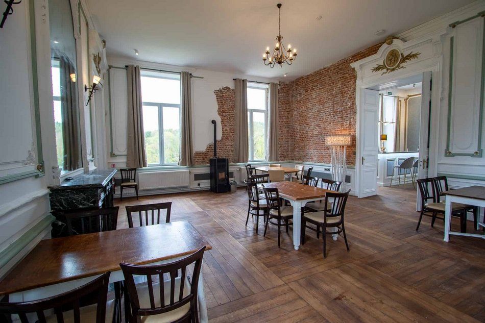 imposant kasteel te huur