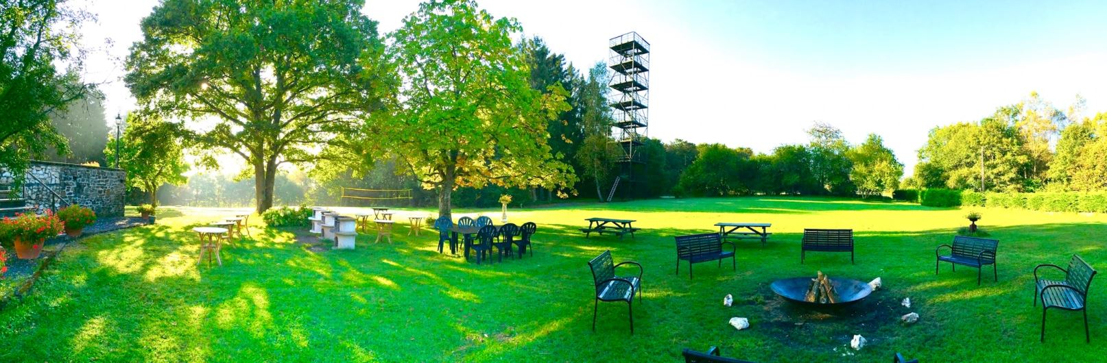 tuin met uitkijktoren