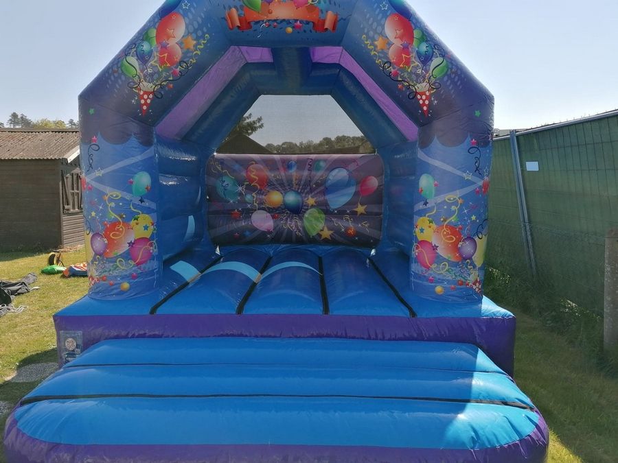 springkussen op locatie voor de kids