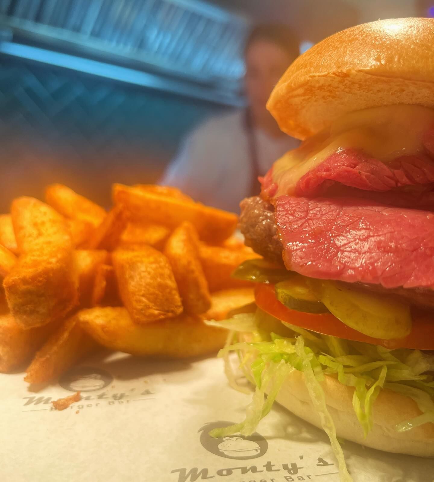 Montys_Burger_Bar