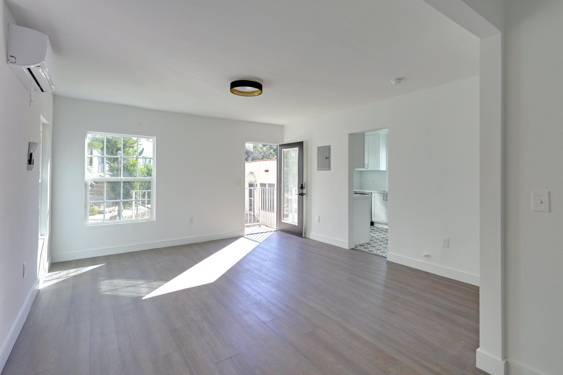 Hamilton Way Living Room Photo Showing Restroom