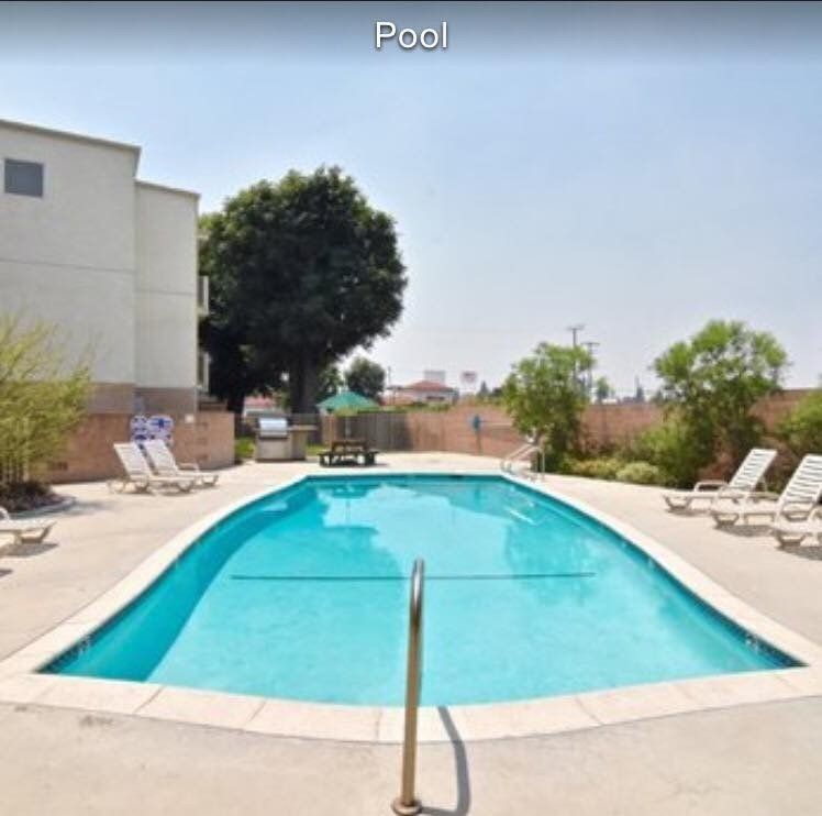 Chateau Dearborn Pool  Photo