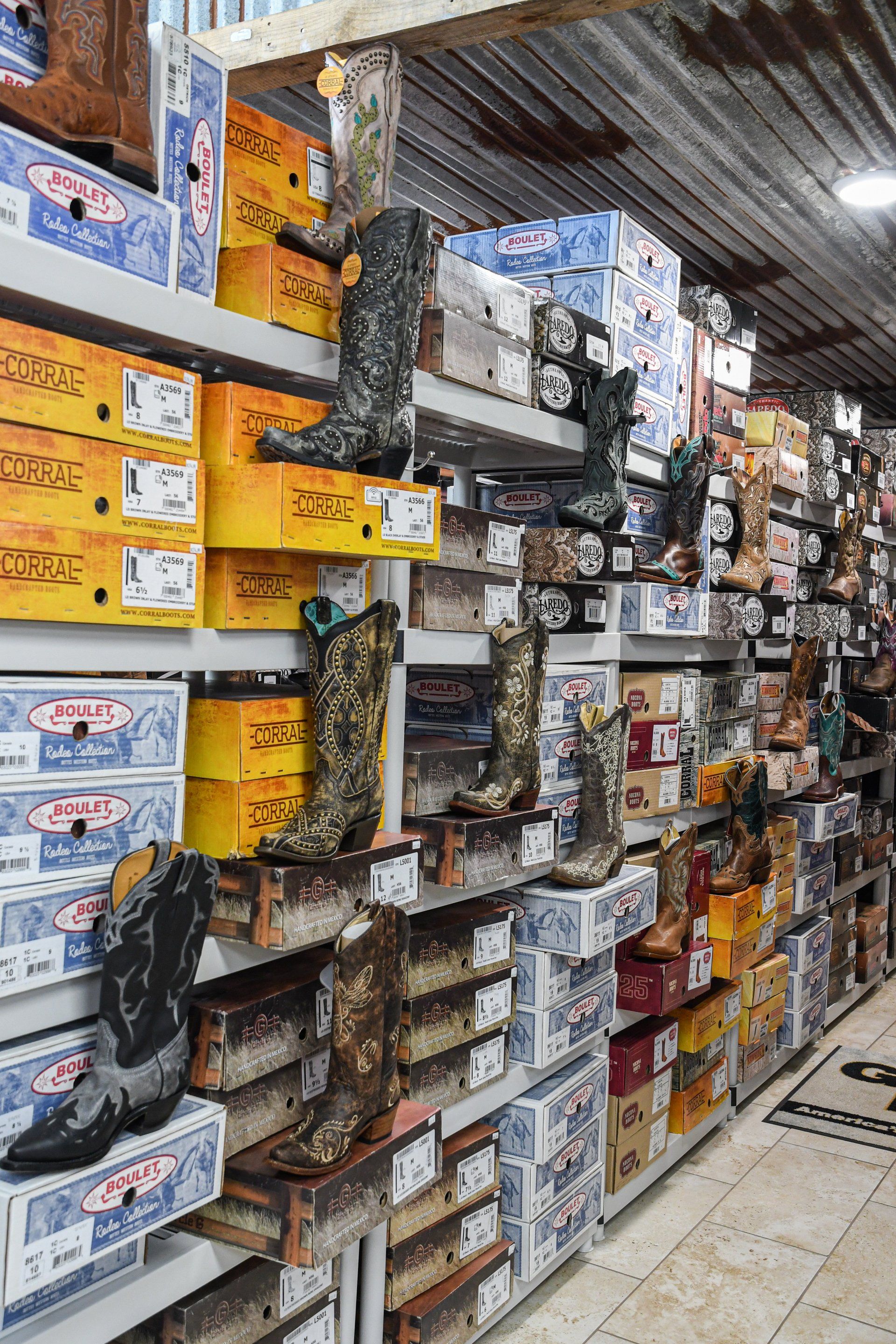 boot discount stores