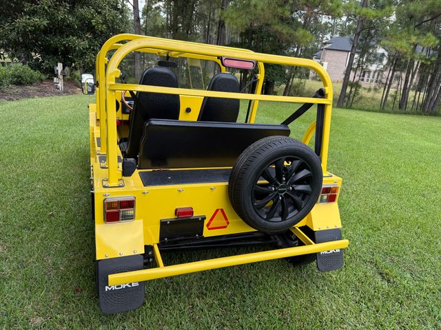 2021 Yellow/Black only 266 Miles