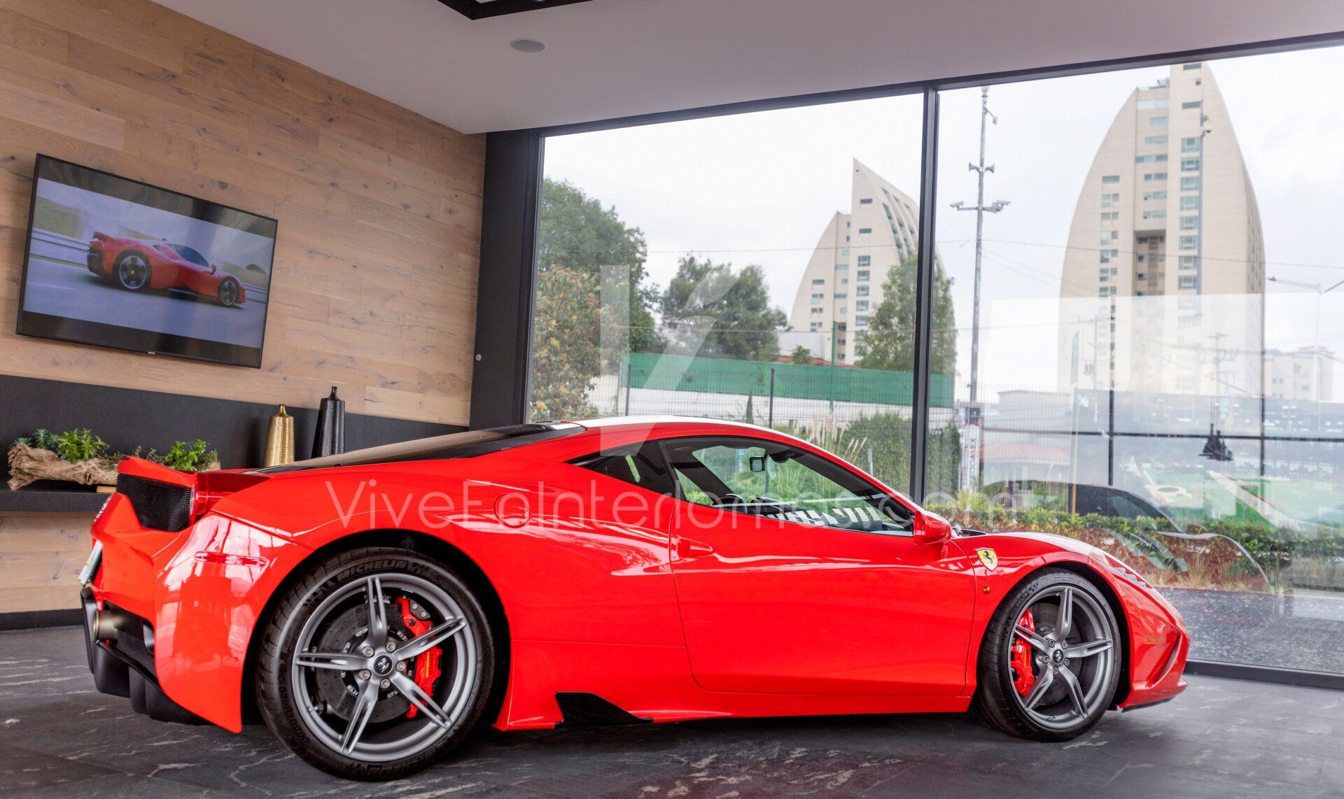 ferrari aurea residencial