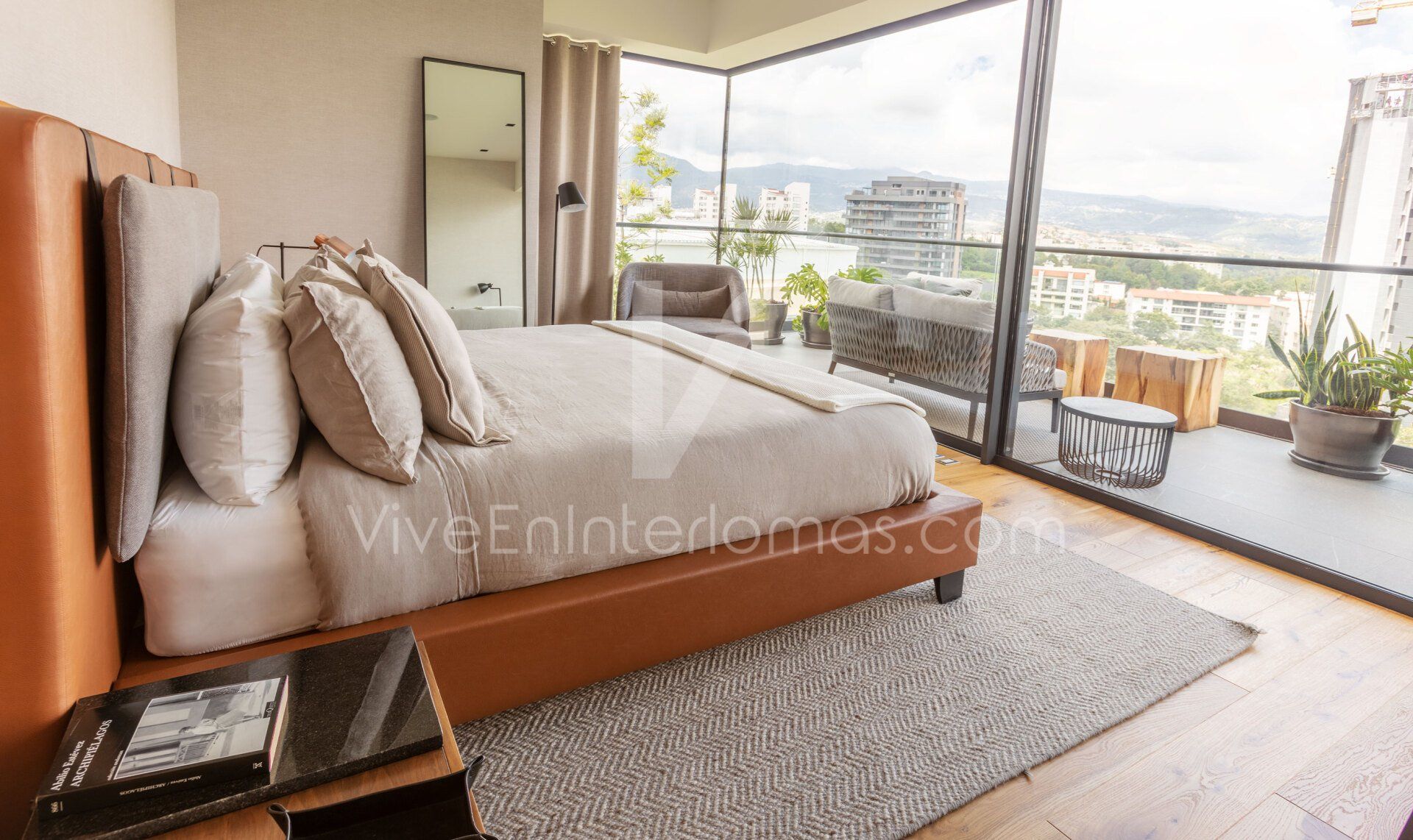 cuarto con terraza aurea interlomas