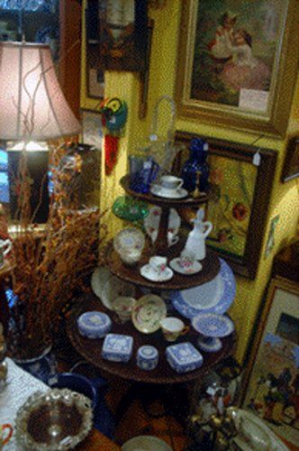 Collectibles — Lamps and Paintings  in Winter Park, FL