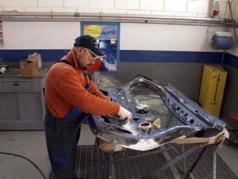 verniciatura porta auto