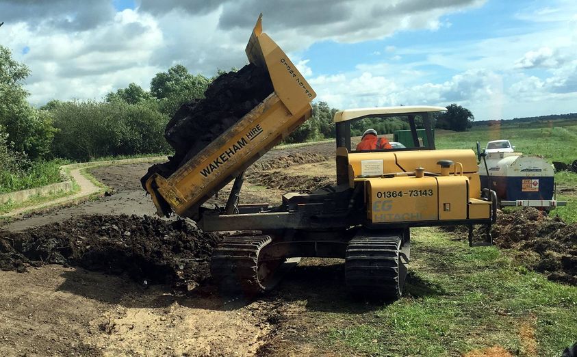 Rotating tracked dumper at Rockland St Mary.