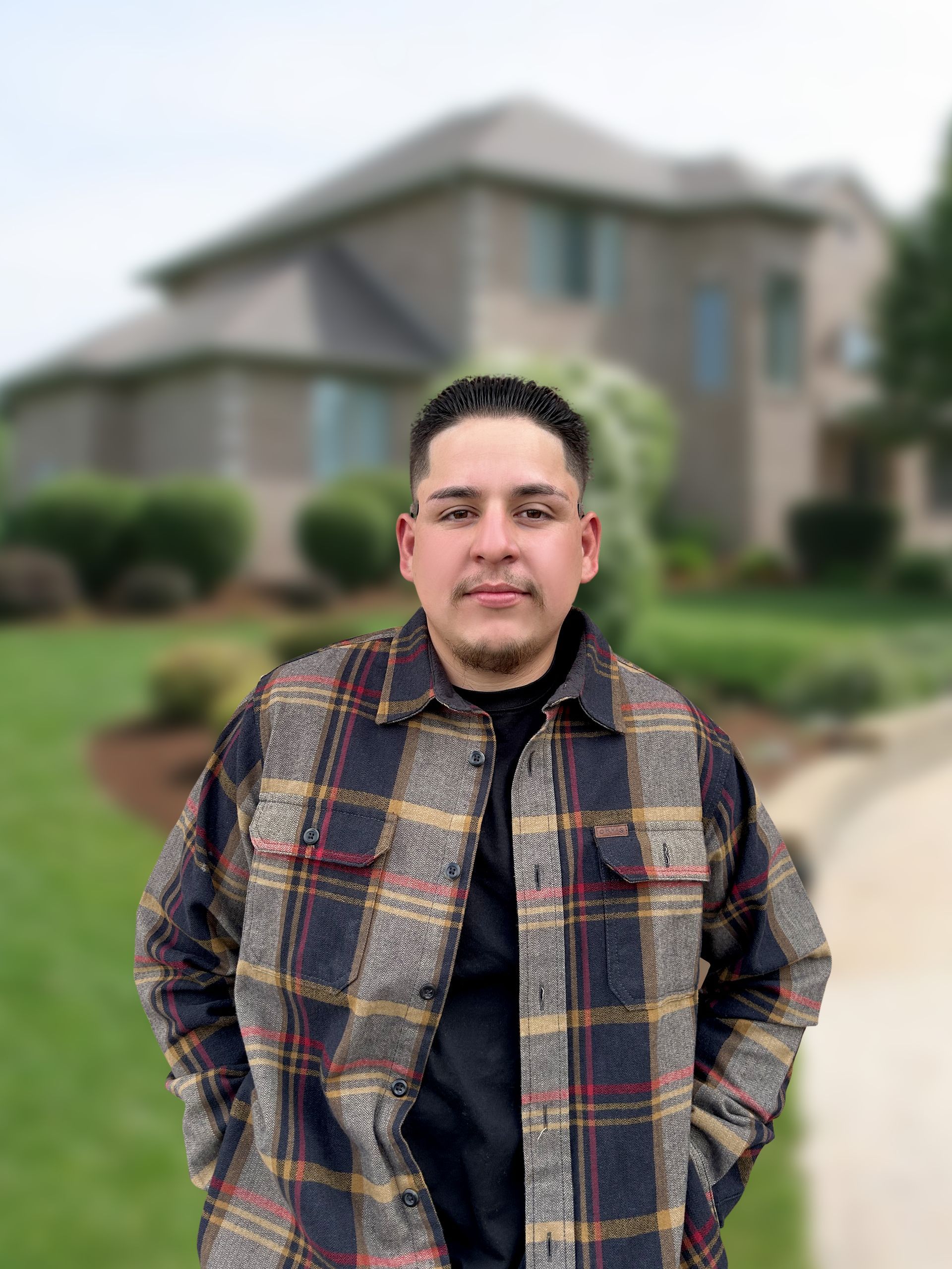 Luis from Desert Palms Landscaping