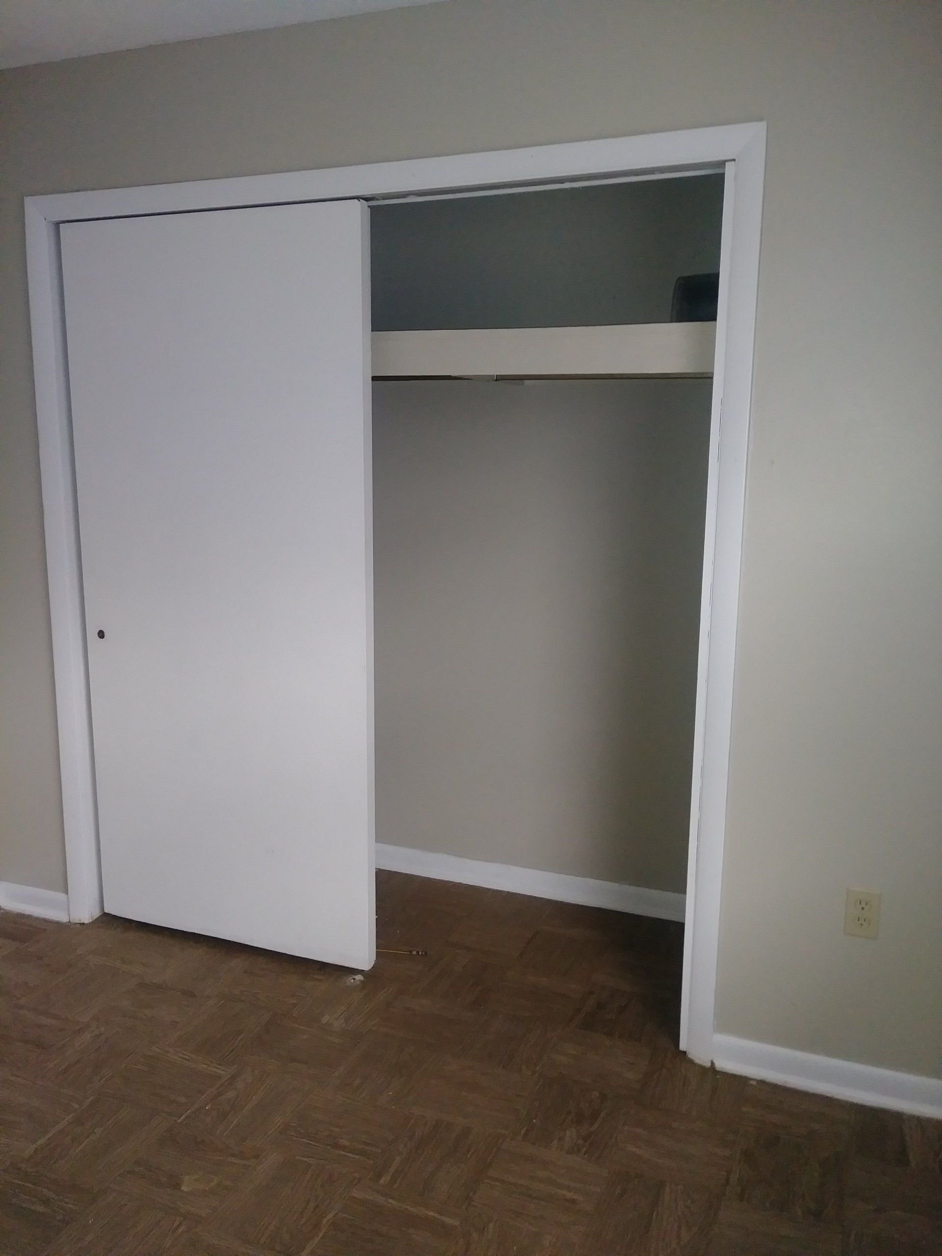 346 North Dewey Street closet