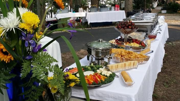outdoor wedding reception catering
