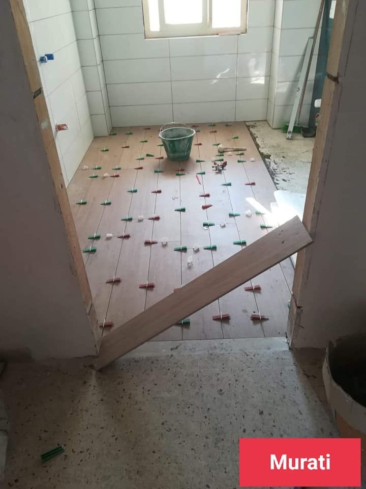 Posa pavimenti interni