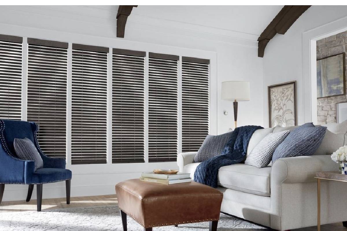 Hunter Douglas Parkland® Wood Blinds, wooden window blinds, black out blinds near Newton, Massachusetts (MA)