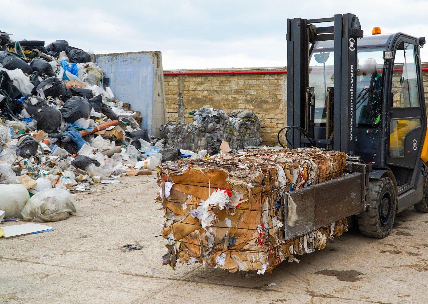 Macchinari per trasporto rifiuti