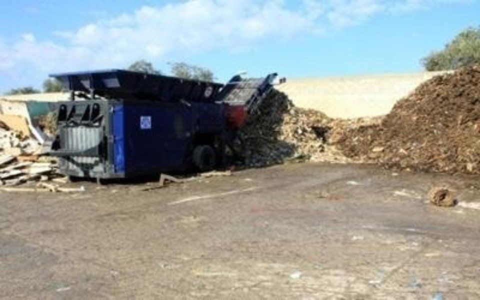 Mezzo per trasporto rifiuti