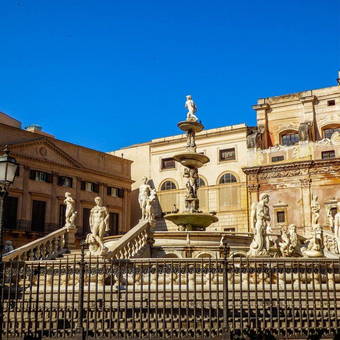 Piazza Pretoria a Palermo