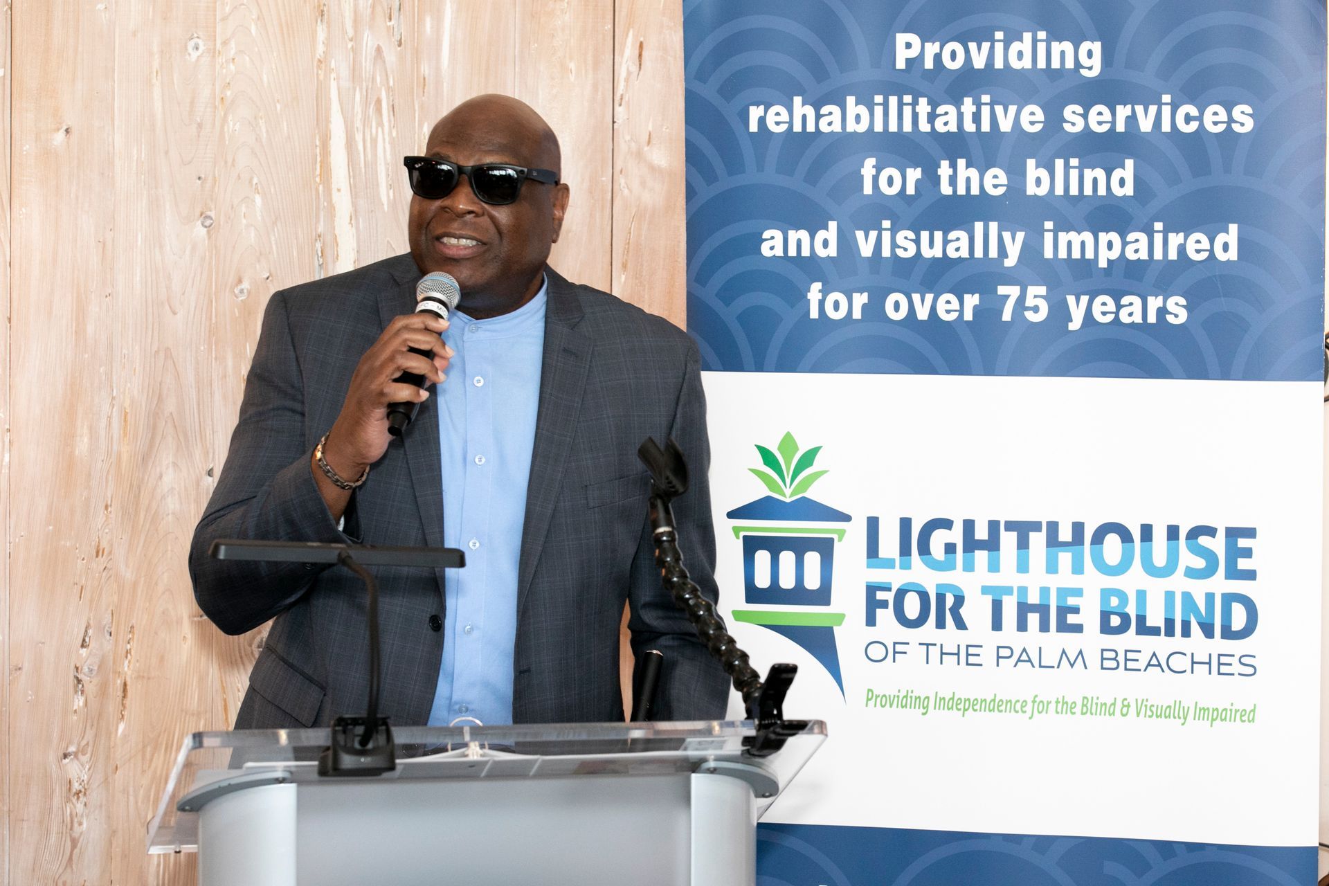 sherlock washington speaking at the pre-Envision Luncheon VIP event