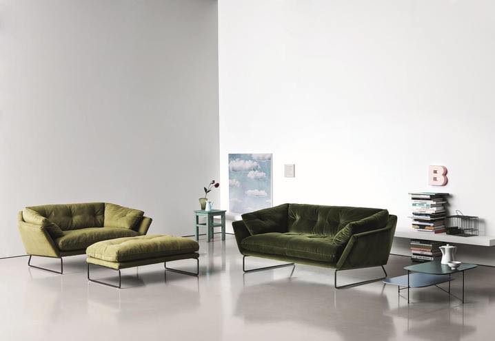divano e poltrona in verde