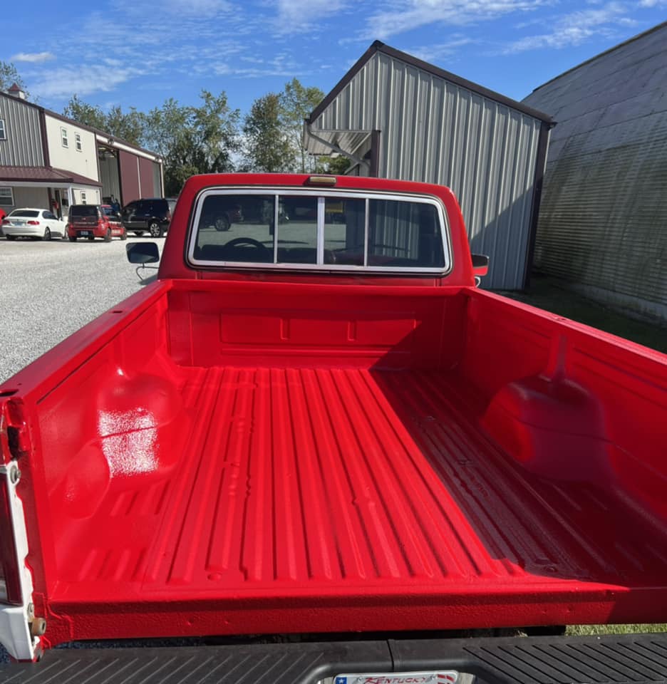 truck bed lining red