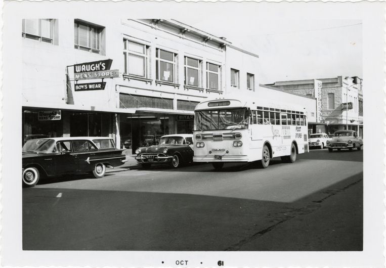 View of a GMC bus for Tri-City Transit, Aberdeen, Washington. Courtesy Detroit Public Library.