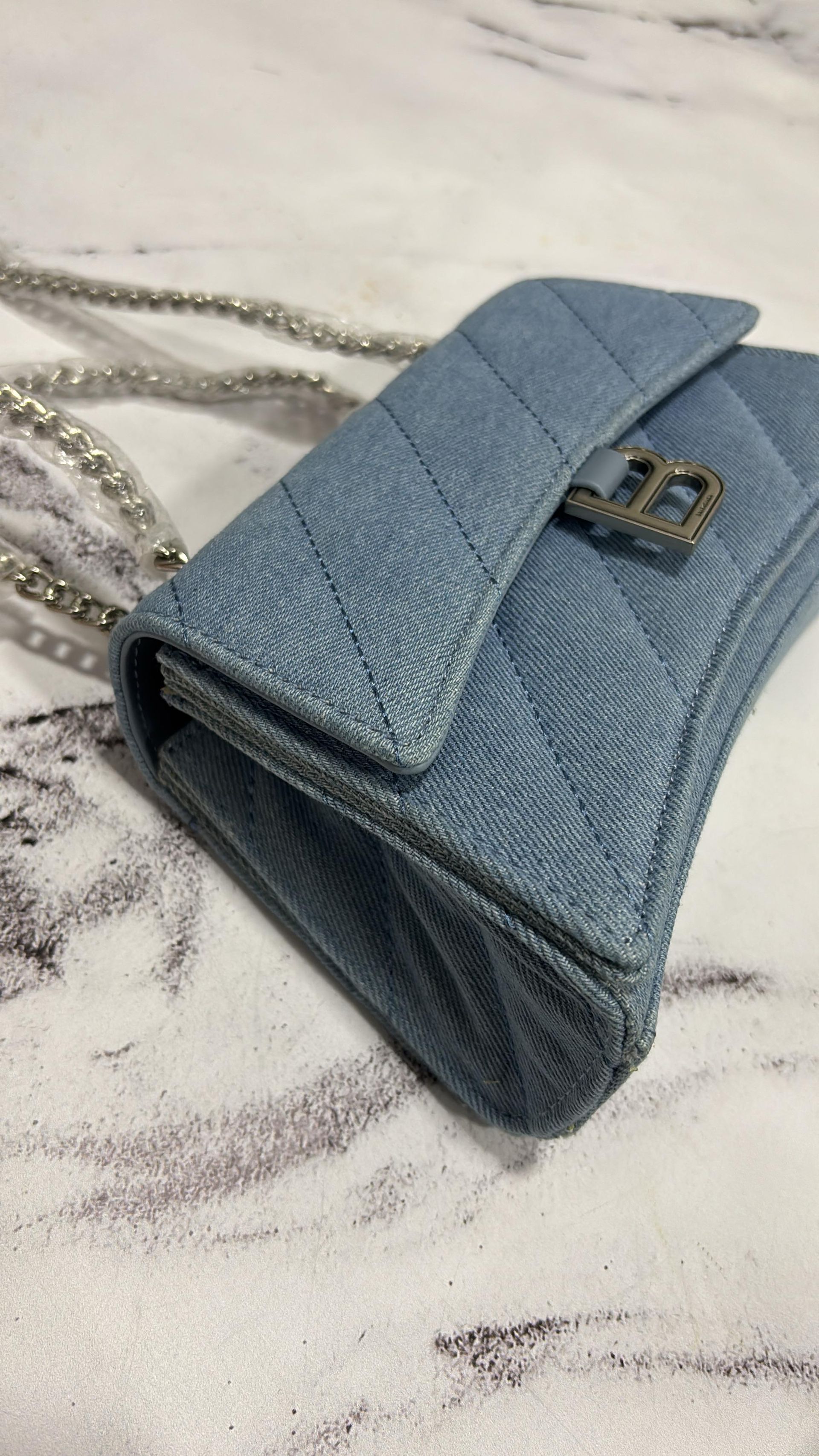 SHOULDER BAG MEDIUM CRUSH BALENCIAGA