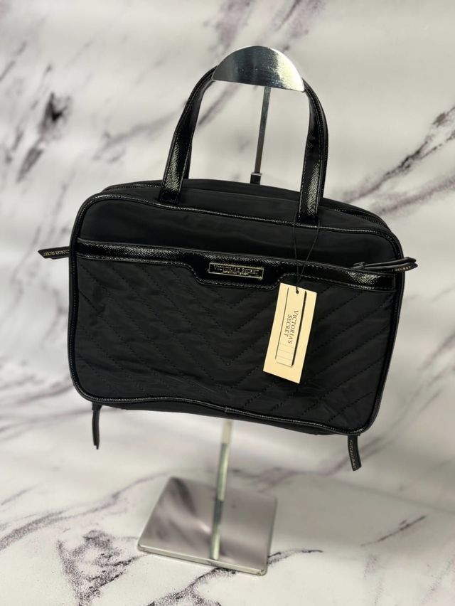 NECESER VICTORIA'S SECRET