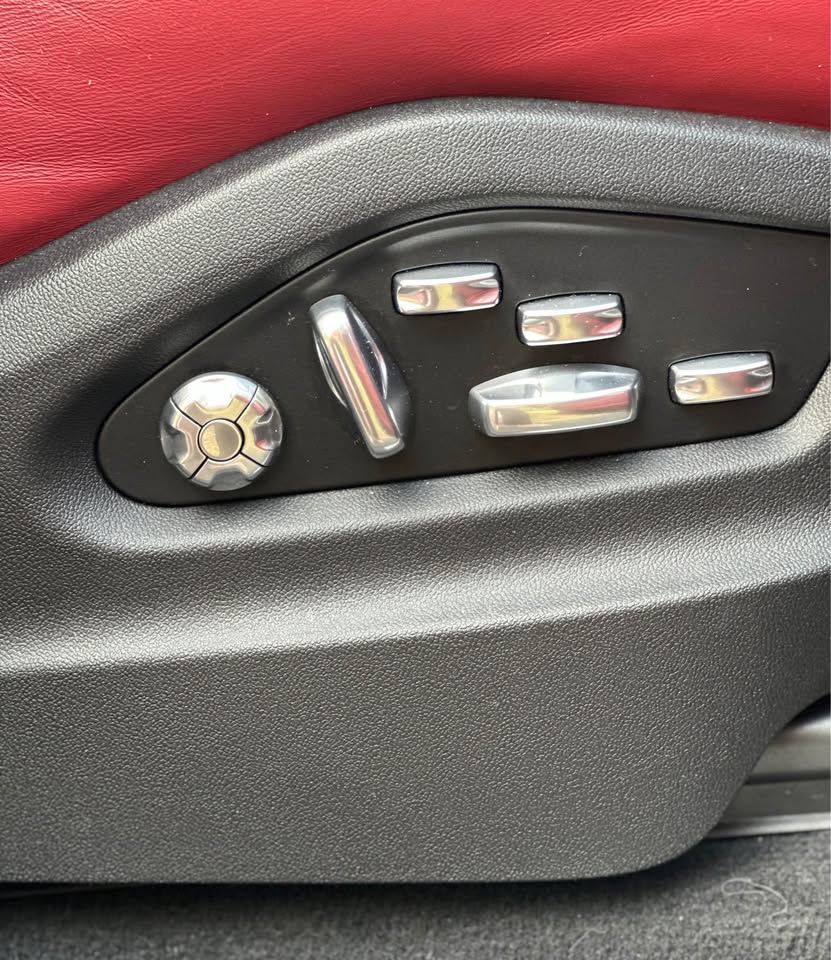 2020 Porsche Cayenne Coupe Turbo Seat Adjustment Controls Close Up | Eurotech Knoxville