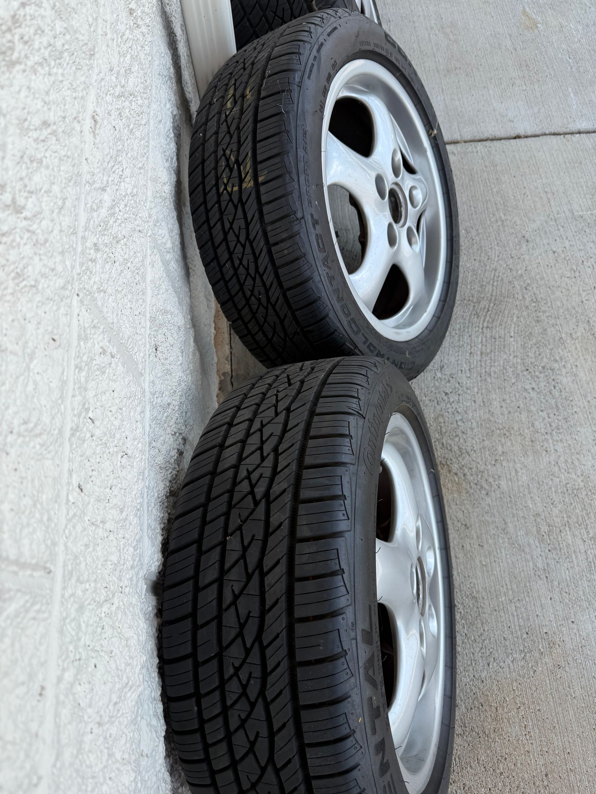 1991 Porsche 911 Carrera 2 Tire And Wheel Set Close Up | Eurotech Knoxville