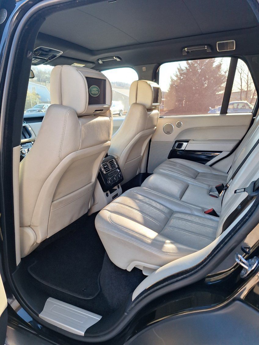 2014 Range Rover HSE Rear Interior Seating And Cabin View | Eurotech Knoxville