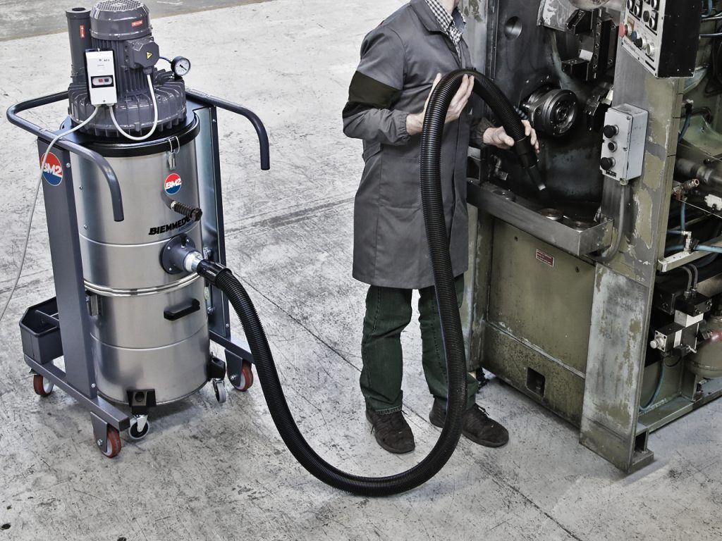Aspiratore per macchinari