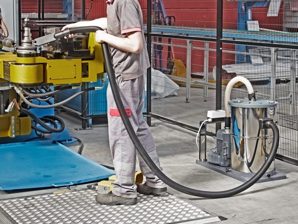 Aspiratore con operatore