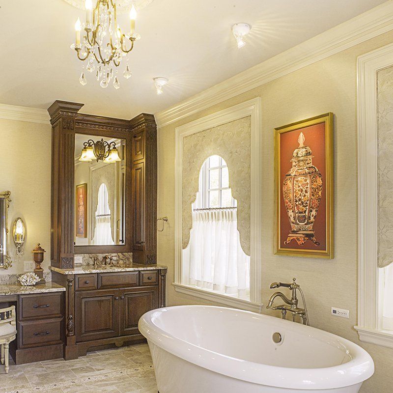 bathroom with old fashion tub