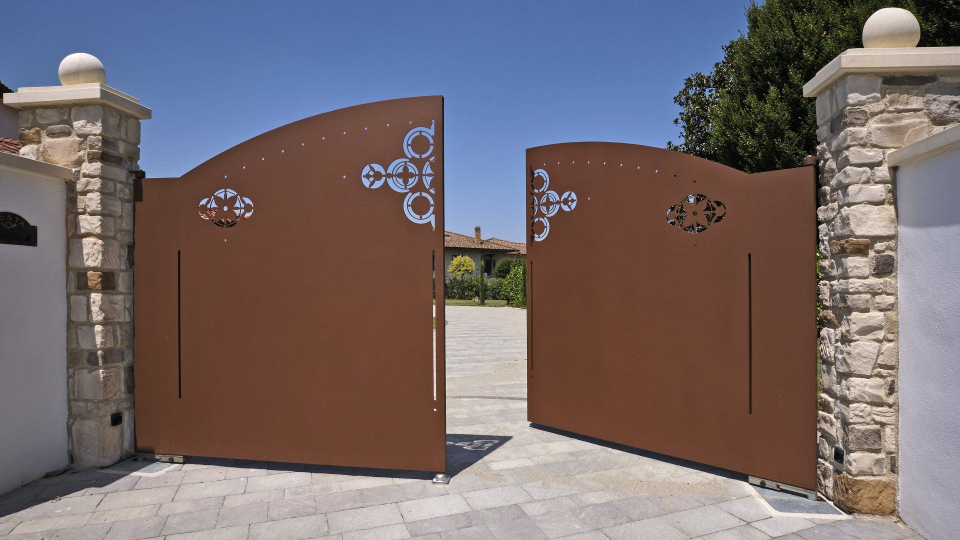 cancello in ferro villa