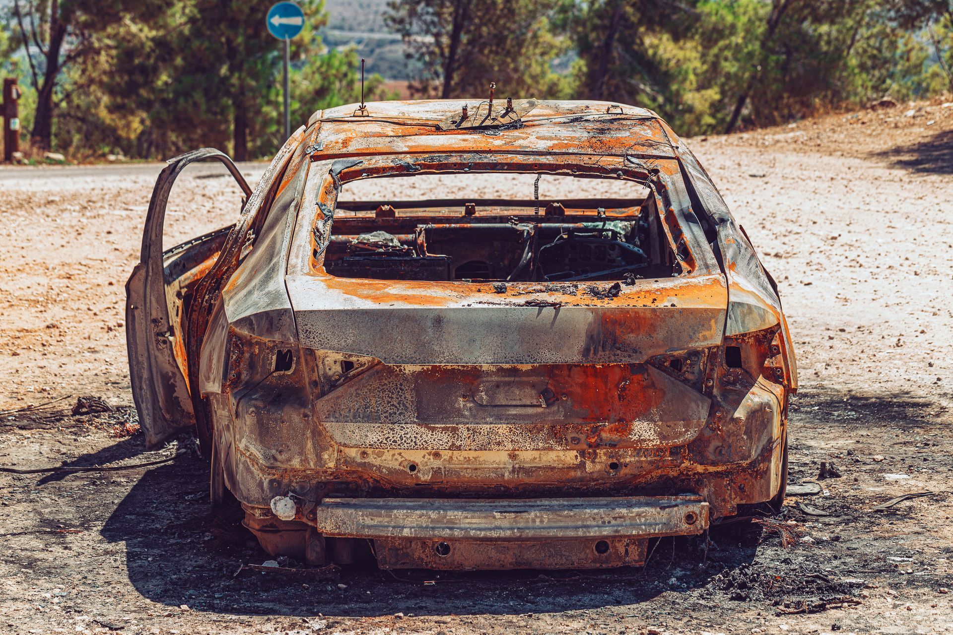 Junk Car in an Open Field — Aberdeen, WA — No No’s Tows