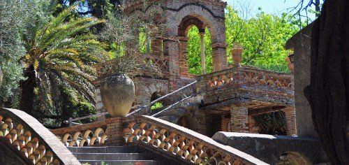 delle scale di una villa antica