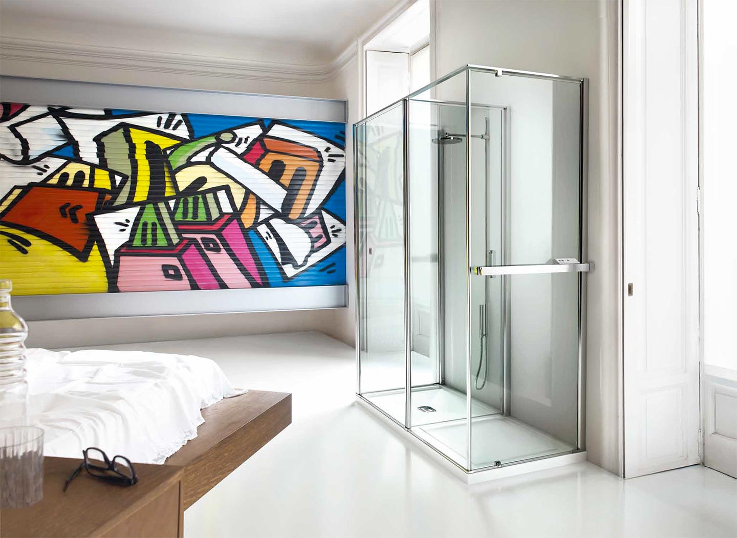 Box Doccia e muro dipinto a mano