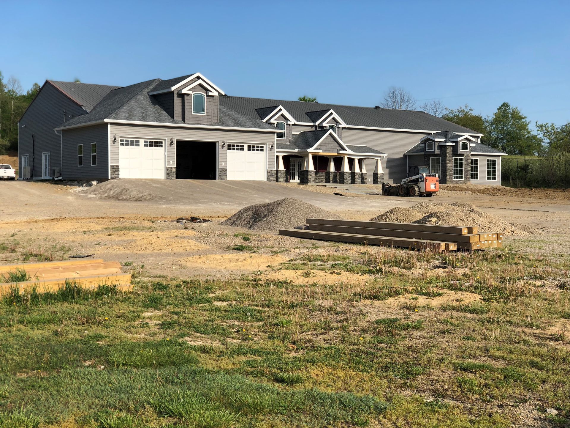 Big house - Zanesville, OH - HNR Homes