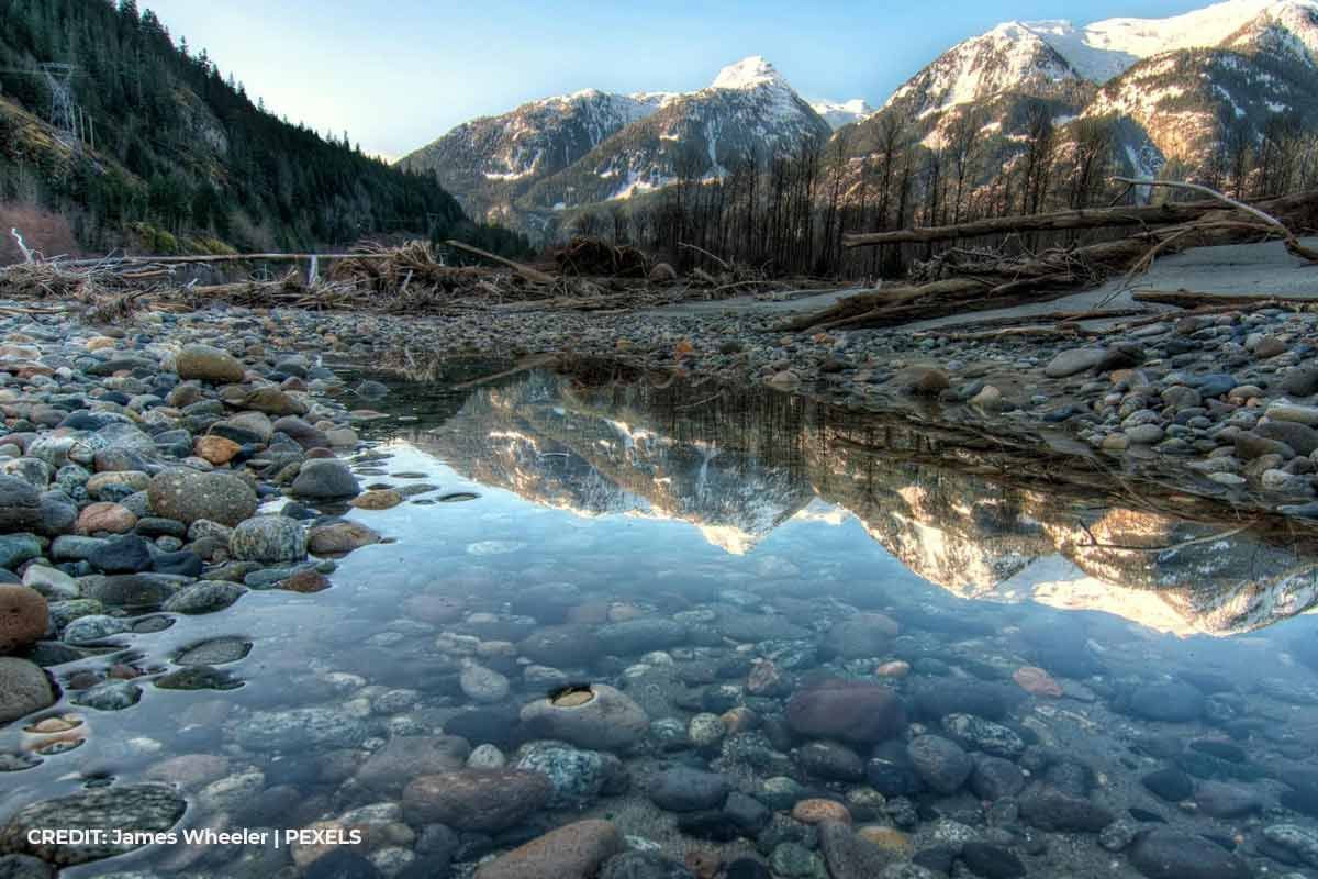 5 Reasons to Visit BC this Fall and How an Online Loan Can Fund Your Travels