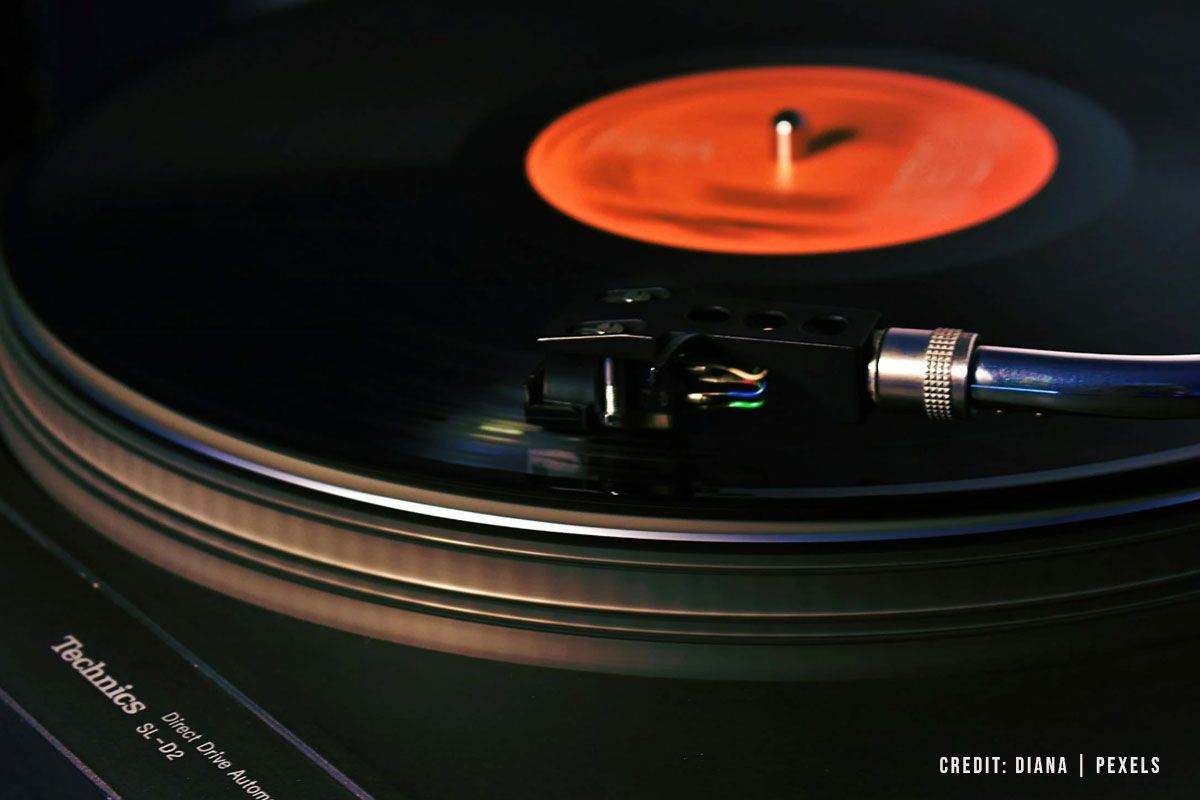 For the Love of Vinyl: How to Finance a High-Fidelity Audio System with an Online Loan