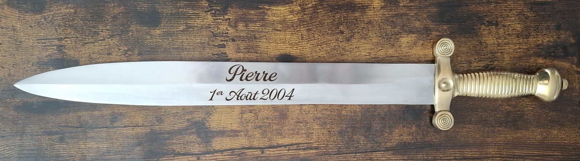 Je glaive gravé