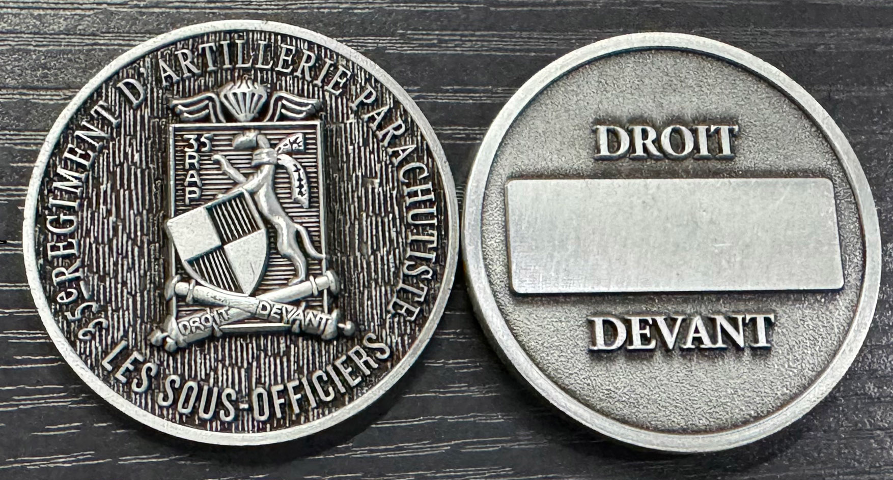Coins des sous-officiers du 35 RAP de Tarbes