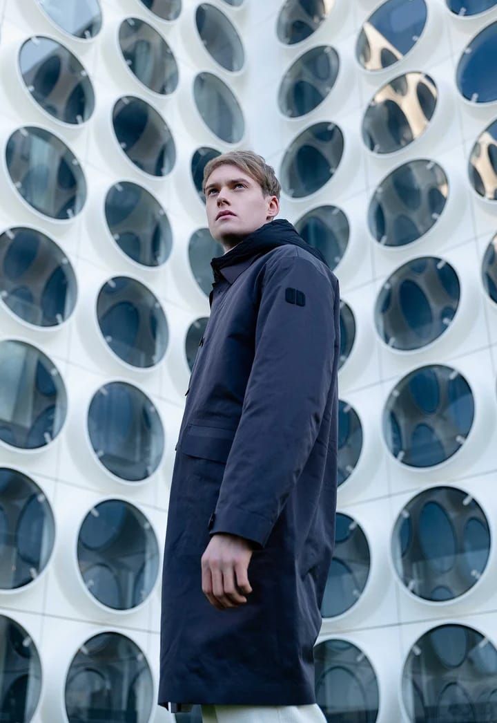 interno negozio abbigliamento uomo