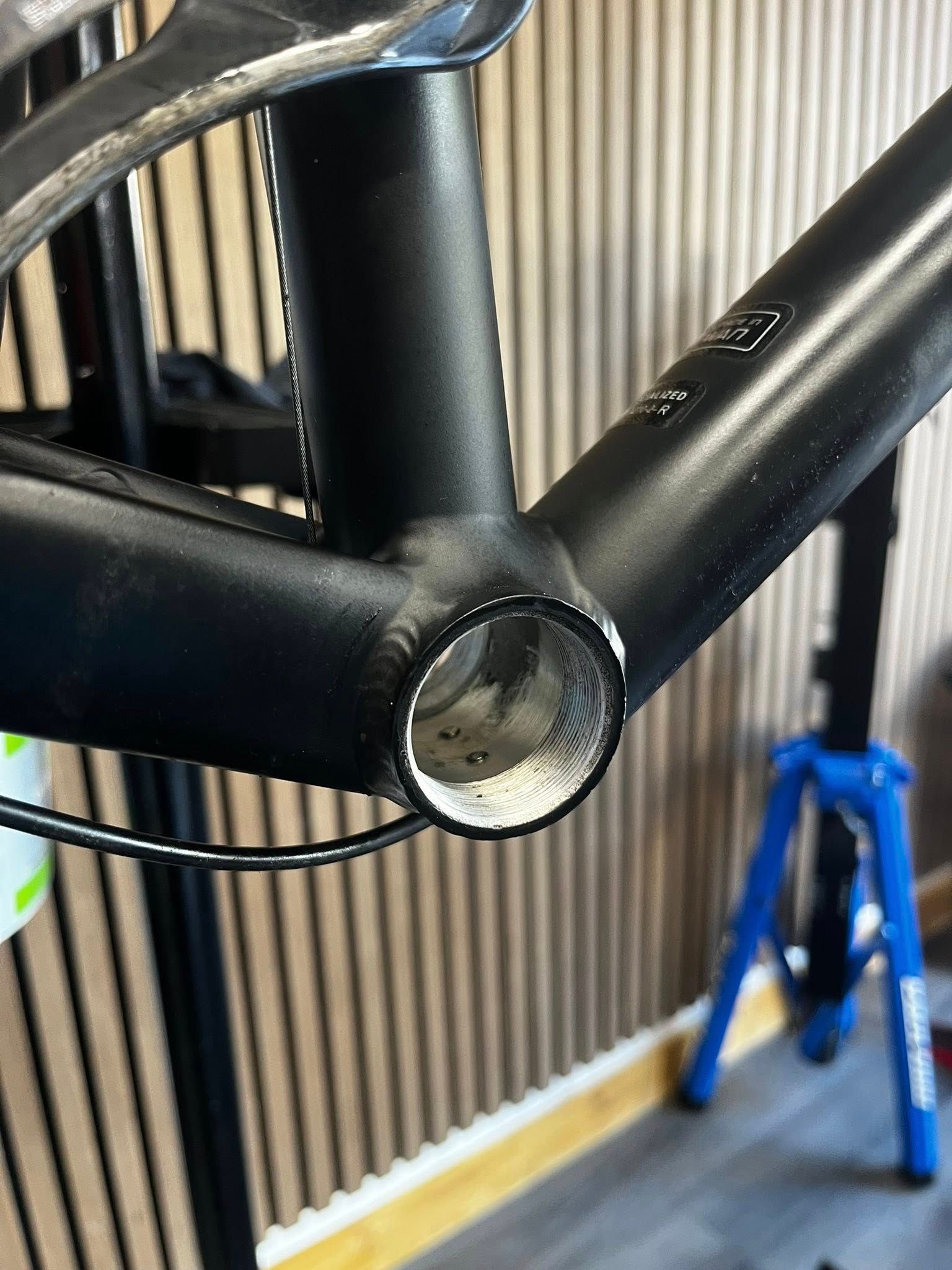bottom bracket extraction and clean