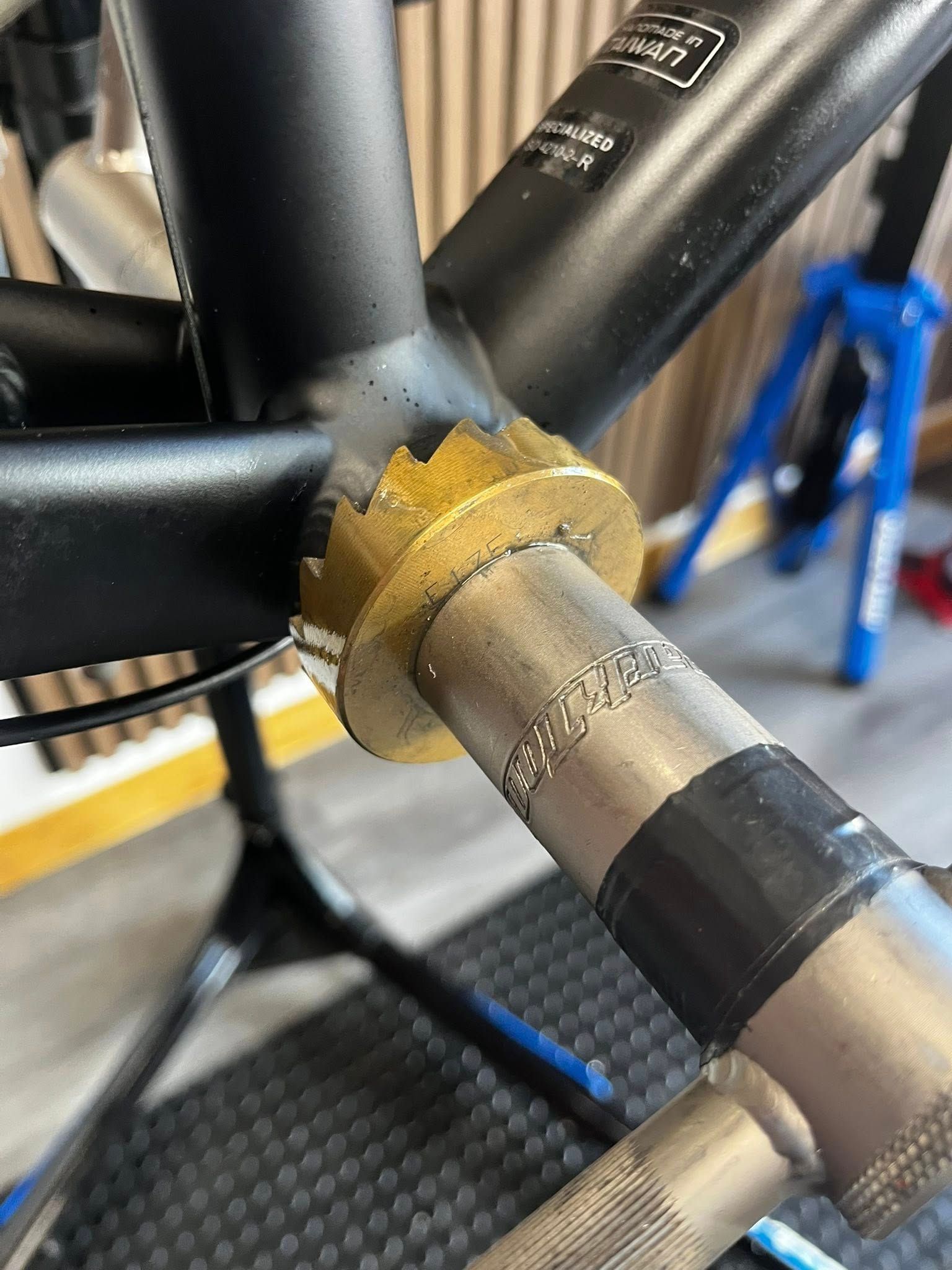 bottom bracket extraction and clean